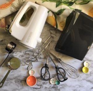 Hand mixer and attachments